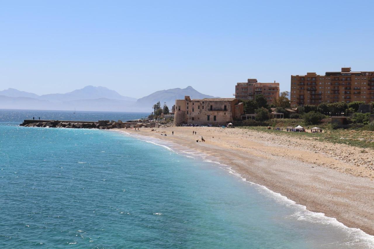 Casa De Paoli - Vista Mare Arenella, Palermo Con Parcheggio Privato Apartment Exterior photo