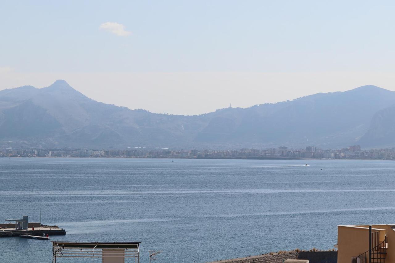 Casa De Paoli - Vista Mare Arenella, Palermo Con Parcheggio Privato Apartment Exterior photo