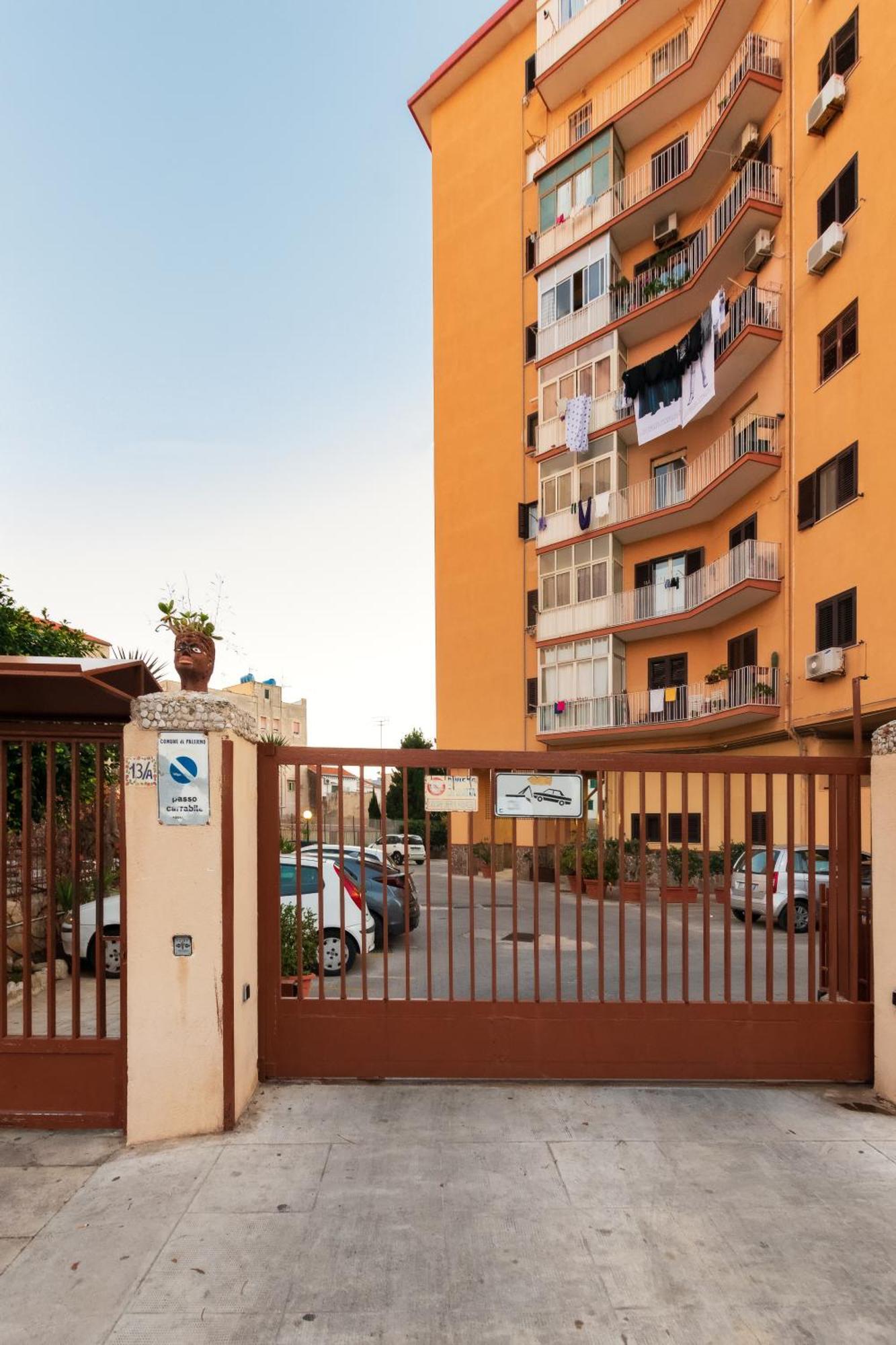 Casa De Paoli - Vista Mare Arenella, Palermo Con Parcheggio Privato Apartment Exterior photo